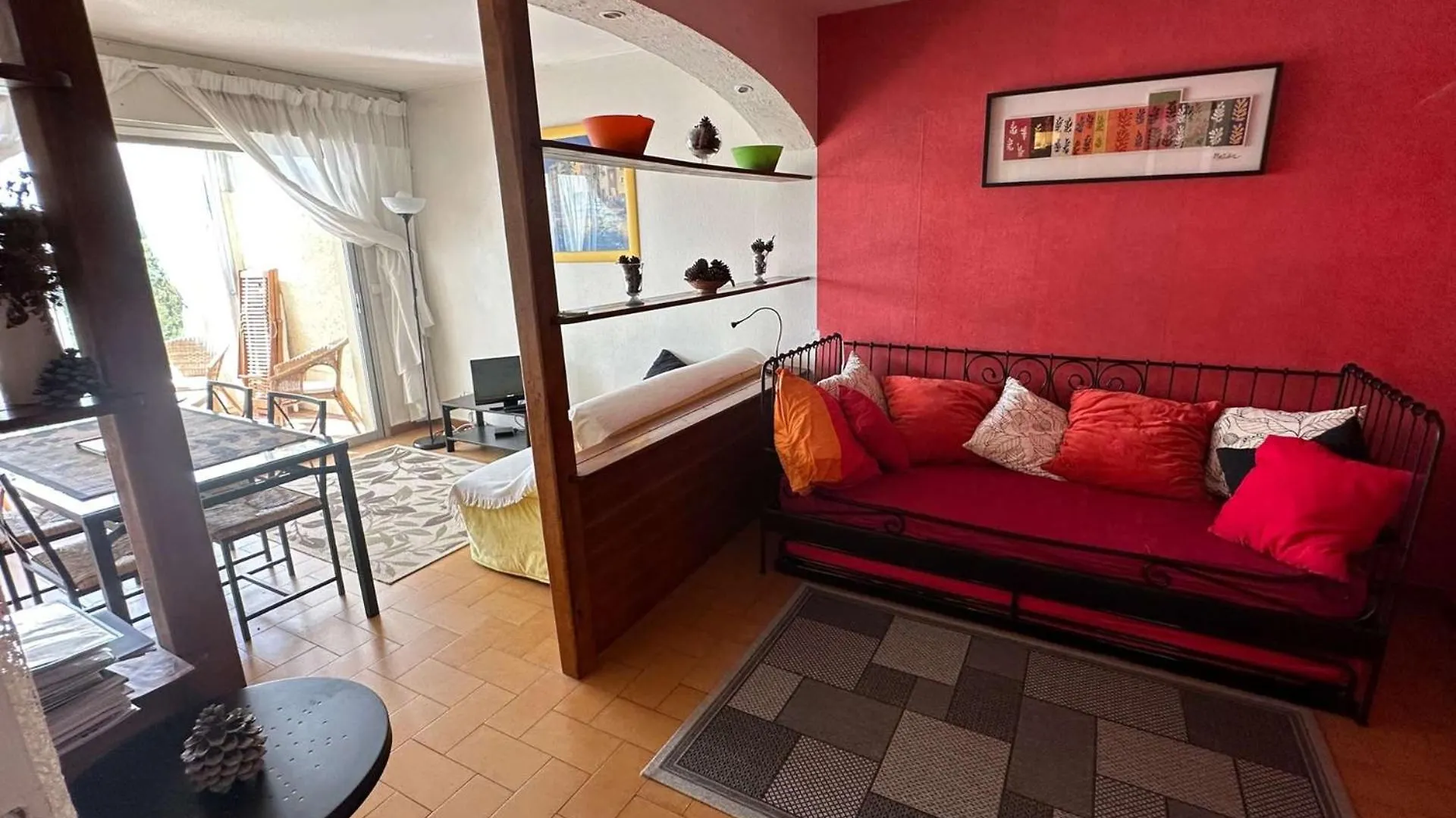 Grand T2 Avec Loggia Et Terrasse A Proximite Du Port De Saint Mandrier Et Des Plages 0*, Saint-Mandrier-sur-Mer France